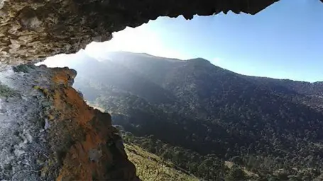 Sendero de Obsidiana - Ruta de la Piedra Sagrada | Senderismo y Naturaleza